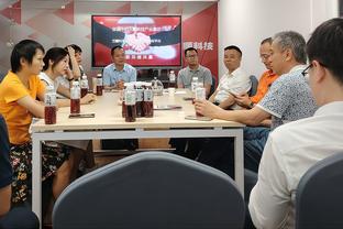 HoopsHype评选新赛季15大中锋：约基奇恩比德前二 文班亚马第6